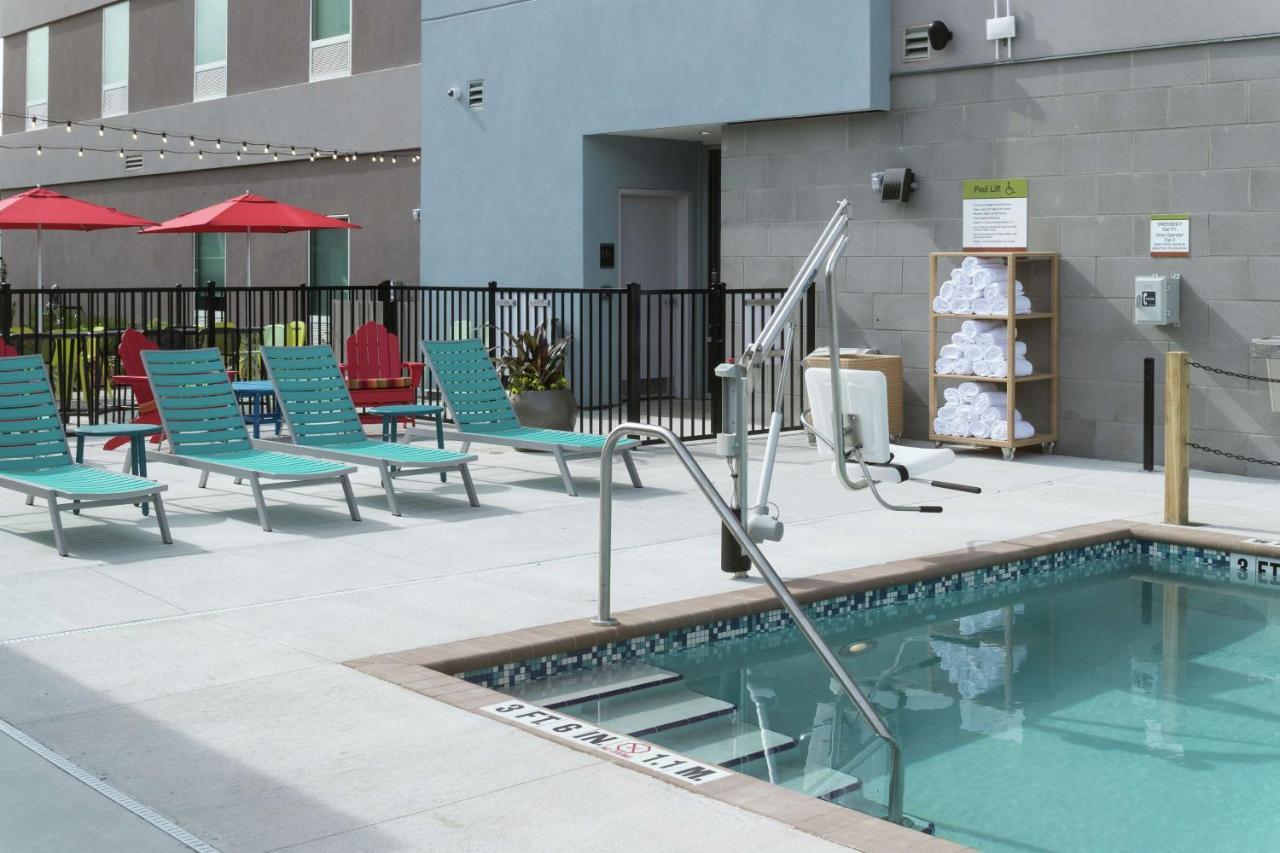 Home2 Suites By Hilton Jacksonville Airport Buitenkant foto