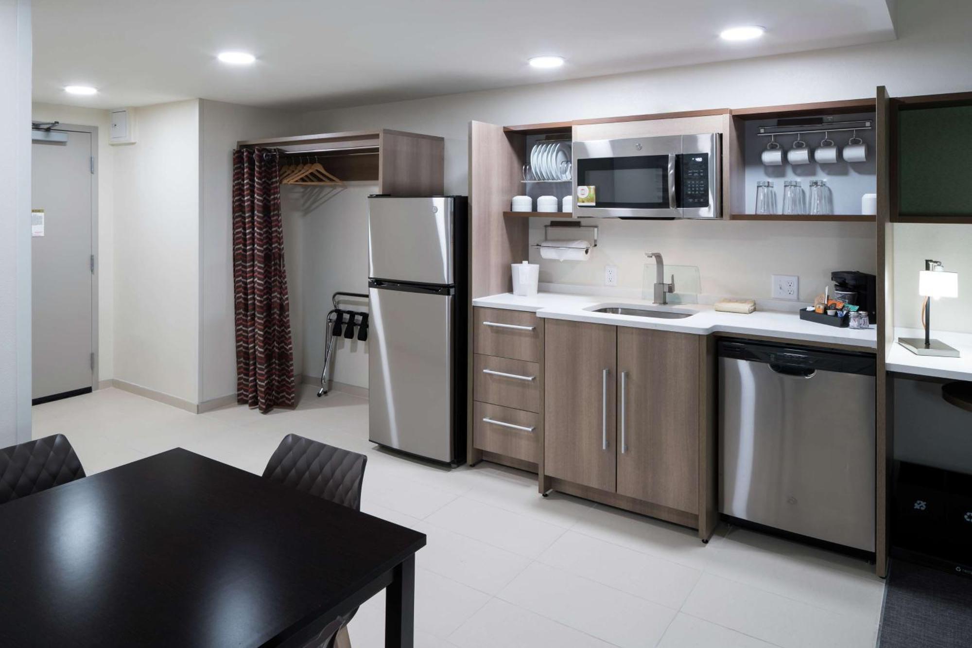 Home2 Suites By Hilton Jacksonville Airport Buitenkant foto